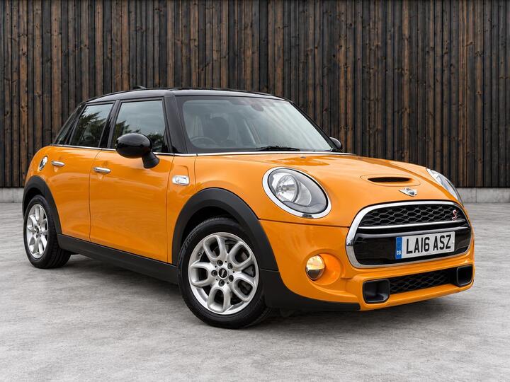 MINI Hatch 2.0 Cooper SD Euro 6 (s/s) 5dr