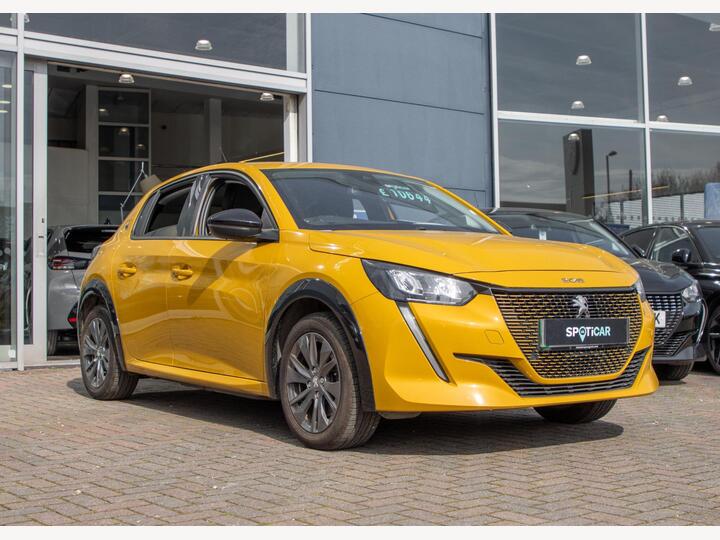 Peugeot E-208 50kWh Allure Premium Auto 5dr (7kW Charger) Peugeot E-208 50kWh Allure Premium Auto 5dr (7kW Charger)