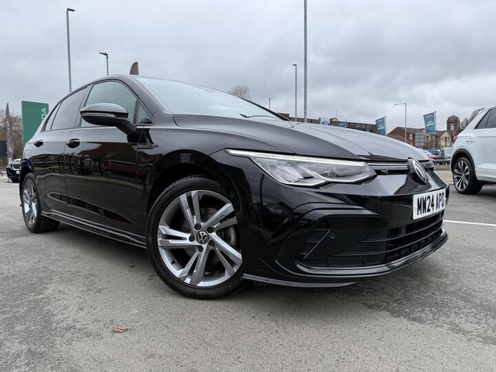 Volkswagen Golf 1.5 ETSI MHEV R-Line DSG Euro 6 (s/s) 5dr Volkswagen Golf 1.5 ETSI MHEV R-Line DSG Euro 6 (s/s) 5dr