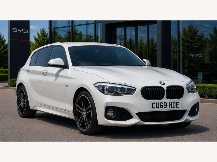 BMW 1 SERIES HATCHBACK SPECIAL EDITION 1.5 118i GPF M Sport Shadow Edition Euro 6 (s/s) 5dr