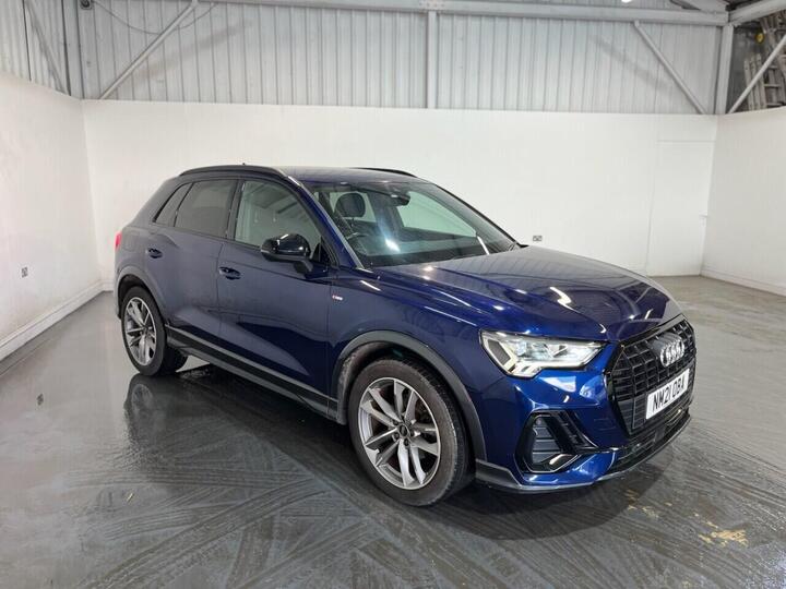 Audi Q3 1.5 TFSI CoD 35 Black Edition Euro 6 (s/s) 5dr