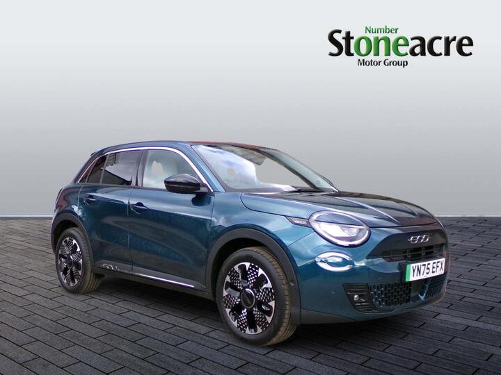 Fiat 600 54kWh La Prima Auto 5dr