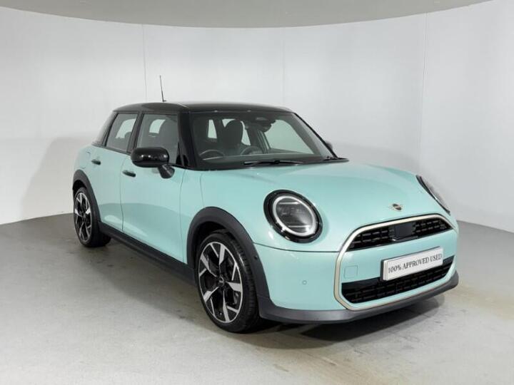 MINI COOPER 1.5C Exclusive Steptronic Euro 6 (s/s) 5dr