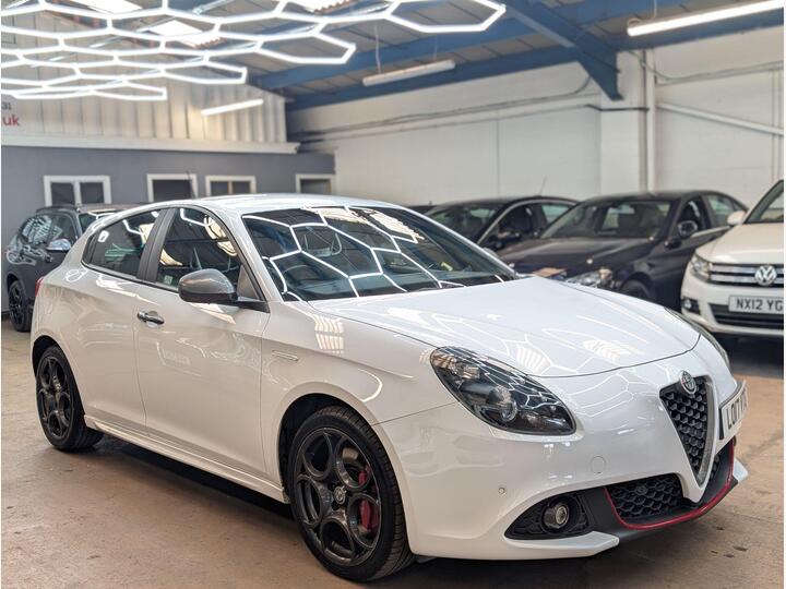 Alfa Romeo Giulietta 2.0 JTDM-2 Speciale TCT Euro 6 (s/s) 5dr
