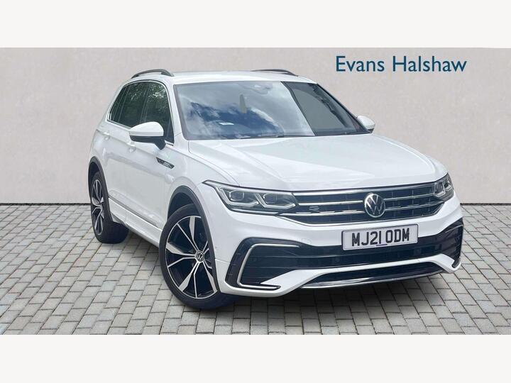 Volkswagen TIGUAN DIESEL ESTATE 2.0 TDI R-Line DSG 4Motion Euro 6 (s/s) 5dr Volkswagen TIGUAN DIESEL ESTATE 2.0 TDI R-Line DSG 4Motion Euro 6 (s/s) 5dr