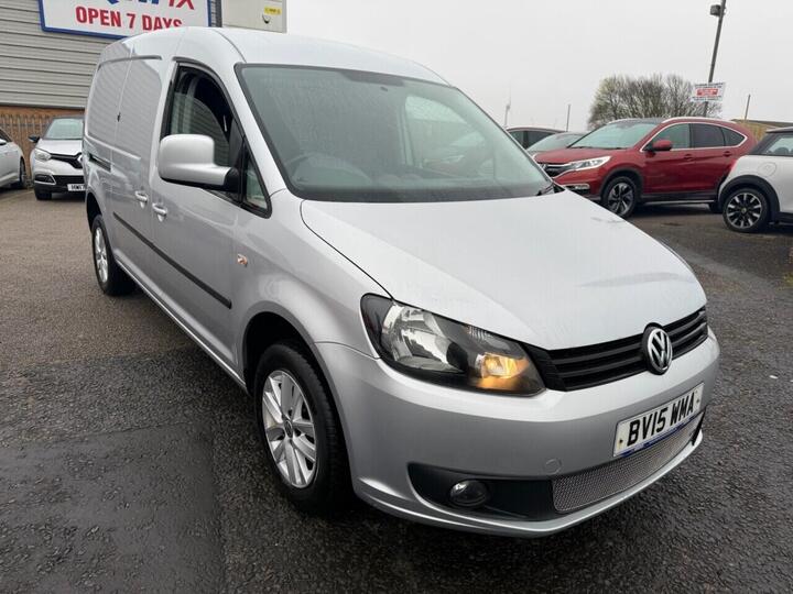 Volkswagen CADDY MAXI 1.6 TDi BlueMotion Tech C20 Maxi Highline Panel Van 5dr Diesel Manual FWD (136 G/km, 101 Bhp) **NO VAT** PARKING SENSORS* ALLOYS*