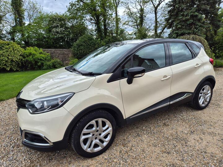 Renault Captur 0.9 TCe ENERGY Dynamique MediaNav Euro 5 (s/s) 5dr