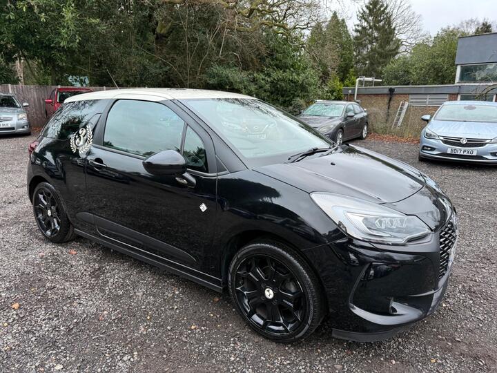 DS AUTOMOBILES DS 3 1.2 PureTech Cafe Racer Euro 6 (s/s) 3dr DS AUTOMOBILES DS 3 1.2 PureTech Cafe Racer Euro 6 (s/s) 3dr