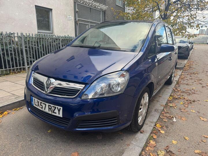 Vauxhall Zafira 1.6 Life Euro 4 5dr Vauxhall Zafira 1.6 Life Euro 4 5dr