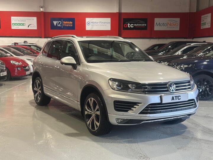 Volkswagen Touareg 3.0 TDI V6 BlueMotion Tech R-Line Tiptronic 4WD Euro 6 (s/s) 5dr