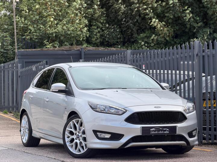 Ford Focus 1.0T EcoBoost ST-Line Euro 6 (s/s) 5dr