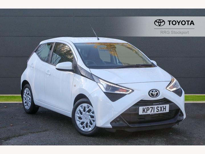 Toyota AYGO 1.0 VVT-i X-play X-shift Euro 6 5dr (Safety Sense)