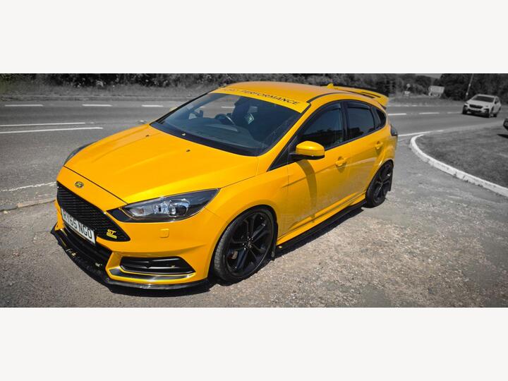 Ford Focus 2.0T EcoBoost ST-3 Euro 6 (s/s) 5dr