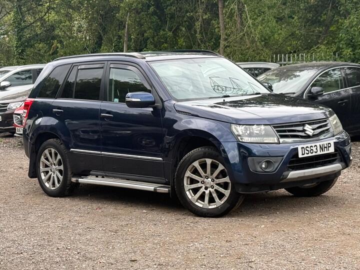 Suzuki Grand Vitara 2.4 VVT SZ5 4WD Euro 5 5dr Suzuki Grand Vitara 2.4 VVT SZ5 4WD Euro 5 5dr