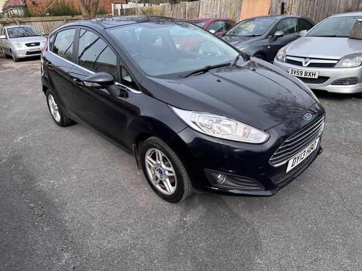 Ford Fiesta 1.0T EcoBoost Zetec Euro 5 (s/s) 5dr