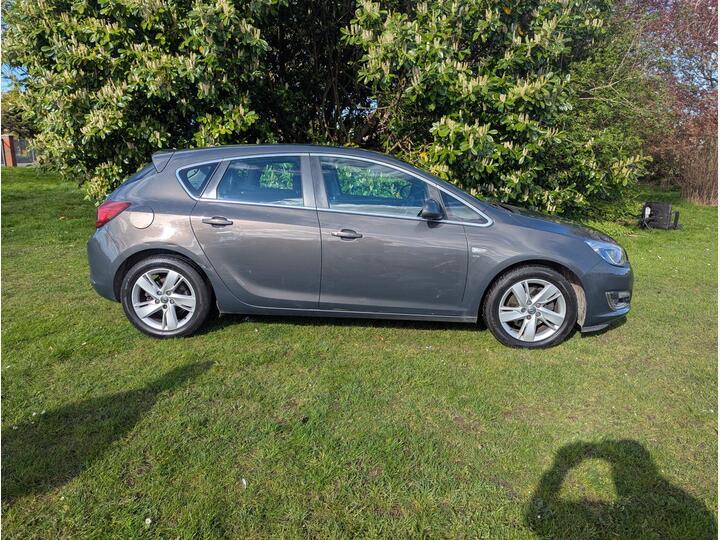 Vauxhall Astra 2.0 CDTi EcoFLEX SRi Euro 5 (s/s) 5dr