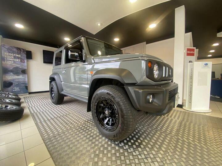 Suzuki Jimny JIMNY SZ5 4X4 AUTO