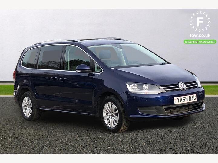 Volkswagen Sharan 2.0 TDI SE Nav Euro 6 (s/s) 5dr Volkswagen Sharan 2.0 TDI SE Nav Euro 6 (s/s) 5dr