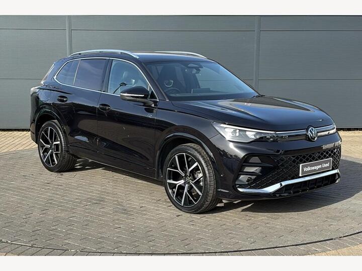 Volkswagen Tiguan 1.5 ETSI MHEV R-Line Launch Edition DSG Euro 6 (s/s) 5dr