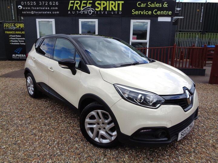 Renault Captur 0.9 TCe ENERGY Dynamique S MediaNav Euro 5 (s/s) 5dr