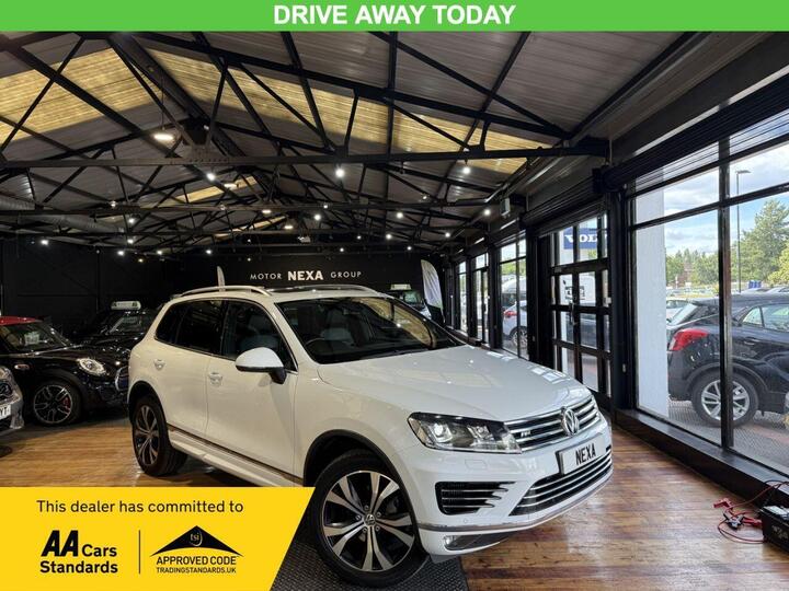 Volkswagen TOUAREG 3.0 TDI V6 BlueMotion Tech R-Line Tiptronic 4WD Euro 6 (s/s) 5dr