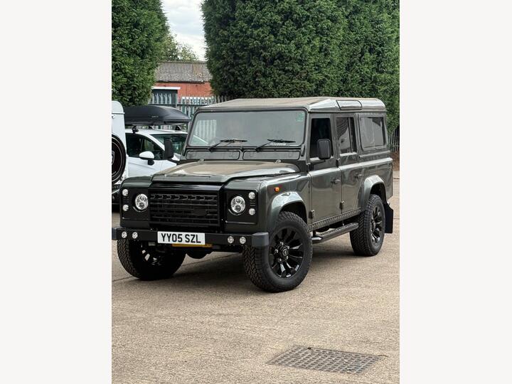 Land Rover Defender 110 2.5 TD5 County Station Wagon 5dr