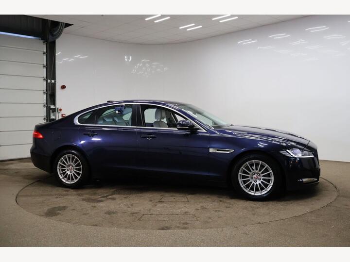Jaguar XF 2.0d Prestige Auto Euro 6 (s/s) 4dr