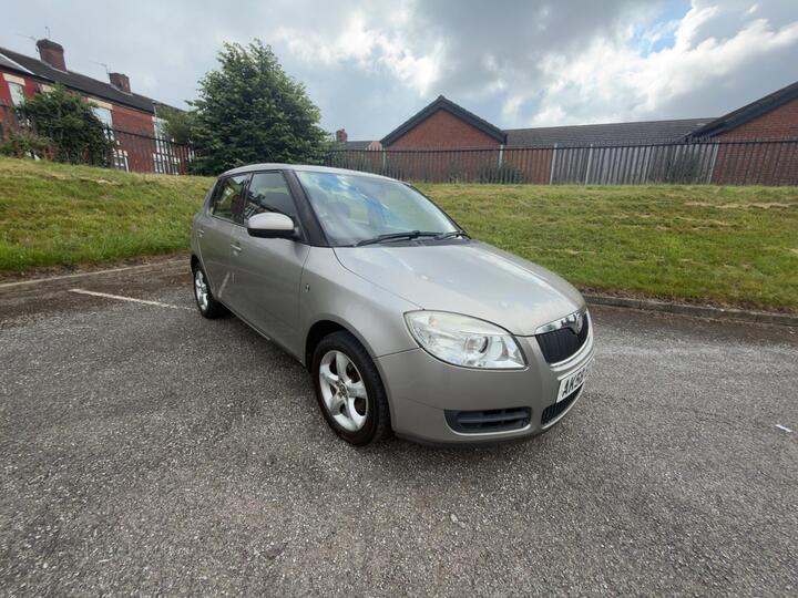 Skoda Fabia 1.4 16V 2 5dr