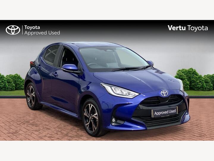 Toyota Yaris 1.5 VVT-h Design E-CVT Euro 6 (s/s) 5dr