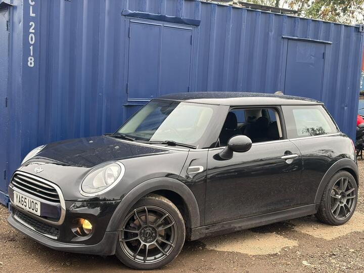 MINI Hatch 1.5 Cooper Auto Euro 6 (s/s) 3dr