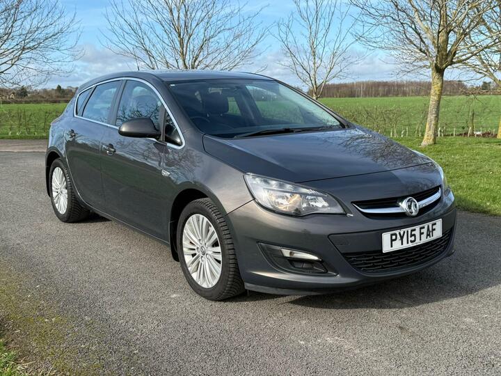 Vauxhall Astra 1.6 CDTi EcoFLEX Excite Euro 6 (s/s) 5dr Vauxhall Astra 1.6 CDTi EcoFLEX Excite Euro 6 (s/s) 5dr
