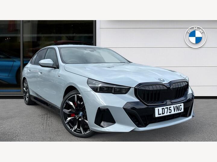 BMW 5 Series 3.0 550e 22.1kWh M Sport Pro Steptronic XDrive Euro 6 (s/s) 4dr