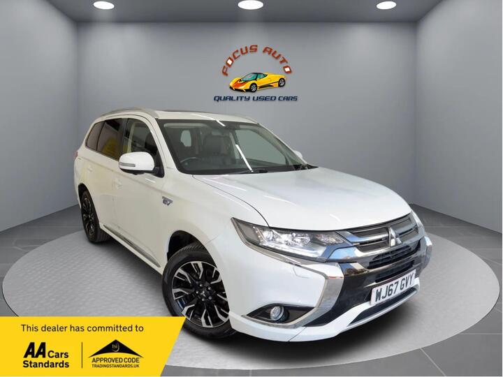 Mitsubishi Outlander 2.0h 12kWh 4h CVT 4WD Euro 6 (s/s) 5dr Mitsubishi Outlander 2.0h 12kWh 4h CVT 4WD Euro 6 (s/s) 5dr