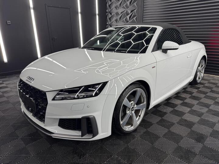 Audi TT 2.0 TFSI 40 S Line Roadster S Tronic Euro 6 (s/s) 2dr