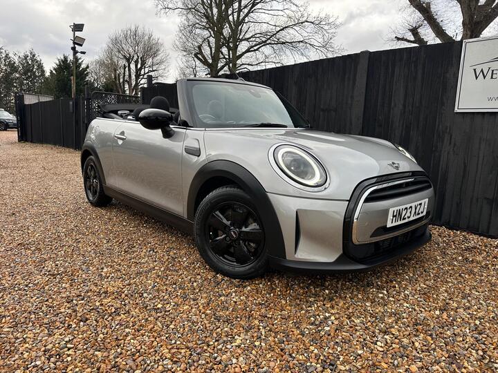 MINI Convertible 1.5 Cooper Classic Steptronic Euro 6 (s/s) 2dr