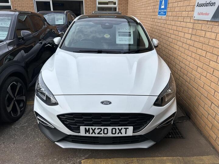 Ford FOCUS ACTIVE 1.0T EcoBoost Active X Euro 6 (s/s) 5dr