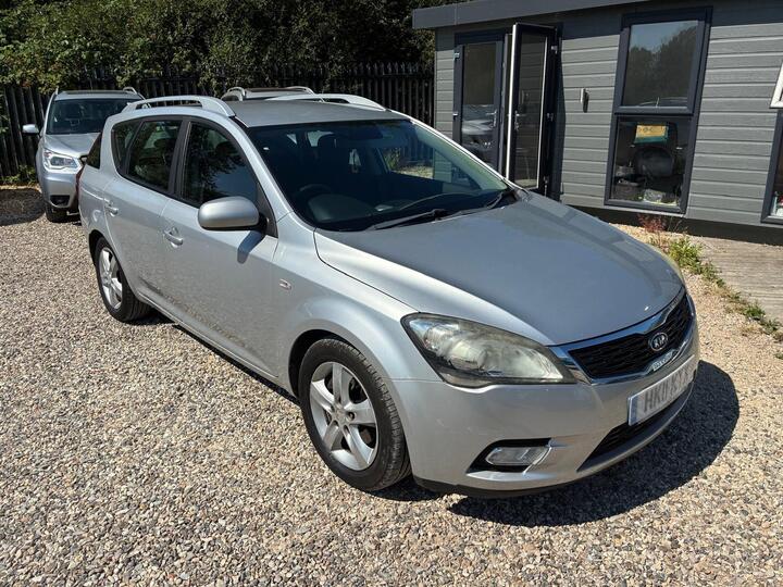 Kia Ceed 1.6 CRDi EcoDynamics 2 Sports Wagon Euro 5 (s/s) 5dr