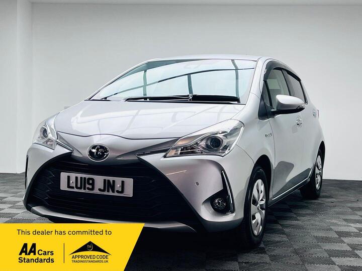 Toyota Yaris 1.5 VVT-h Active E-CVT Euro 6 (s/s) 5dr