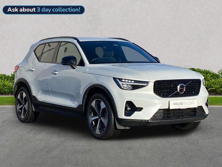 Volvo XC40 2.0 B3 MHEV Plus Dark DCT Auto Euro 6 (s/s) 5dr