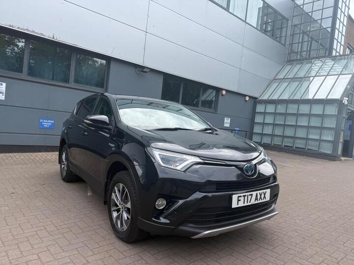 Toyota RAV4 2.5 VVT-h Business Edition Plus CVT Euro 6 (s/s) 5dr (Safety Sense, Nav) Toyota RAV4 2.5 VVT-h Business Edition Plus CVT Euro 6 (s/s) 5dr (Safety Sense, Nav)