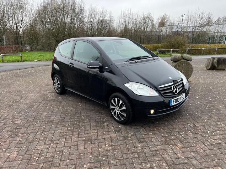 Mercedes-Benz A Class 1.5 A160 BlueEfficiency Classic SE 3dr Mercedes-Benz A Class 1.5 A160 BlueEfficiency Classic SE 3dr