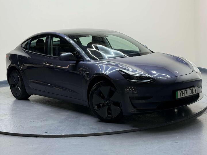 Tesla MODEL 3 Standard Range Plus Auto RWD 4dr
