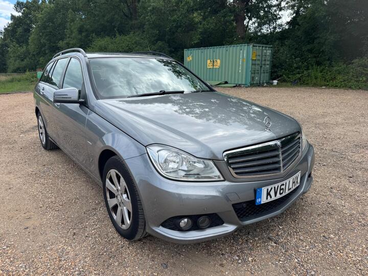 Mercedes-Benz C Class 1.8 C180 BlueEfficiency SE Edition 125 G-Tronic+ Euro 5 (s/s) 5dr