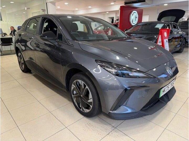 MG MG4 64kWh SE Long Range Auto 5dr