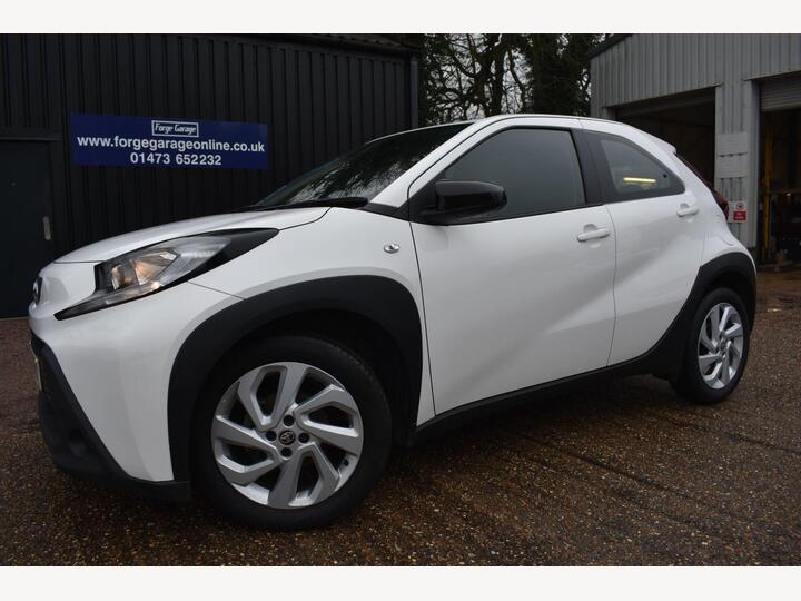 Toyota Aygo X 1.0 VVT-i Pure Euro 6 (s/s) 5dr