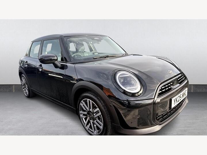 MINI Cooper 1.5C Classic Steptronic Euro 6 (s/s) 5dr