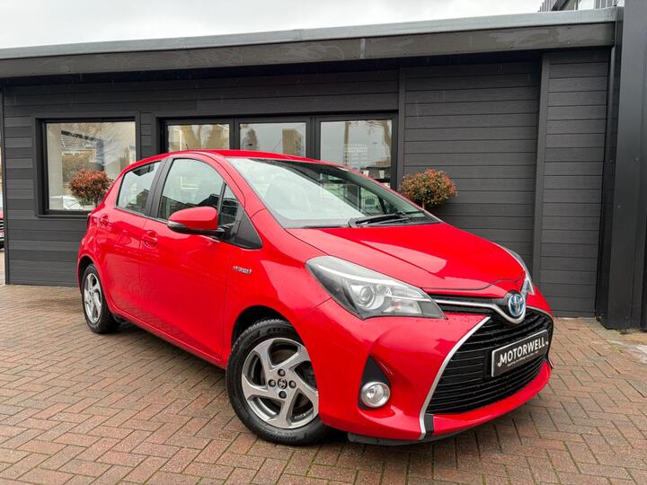 Toyota Yaris 1.5 VVT-h Icon E-CVT Euro 6 5dr