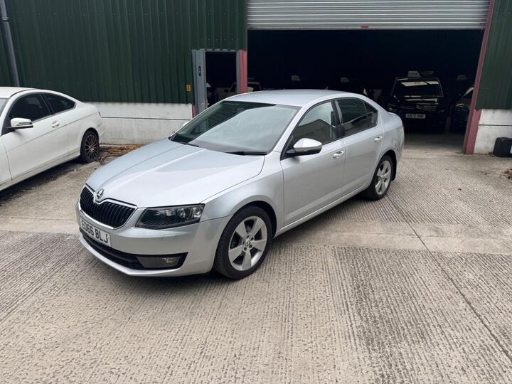 Skoda Octavia 1.6 TDI SE Sport DSG Euro 6 (s/s) 5dr