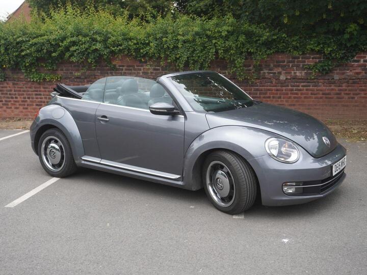 Volkswagen Beetle 2.0 TDI Design Cabriolet DSG Euro 5 2dr