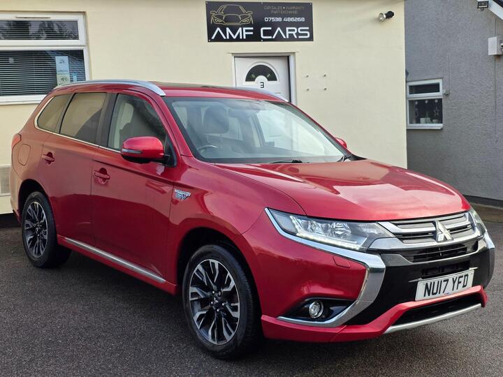 Mitsubishi Outlander 2.0h 12kWh 4h CVT 4WD Euro 6 (s/s) 5dr Mitsubishi Outlander 2.0h 12kWh 4h CVT 4WD Euro 6 (s/s) 5dr